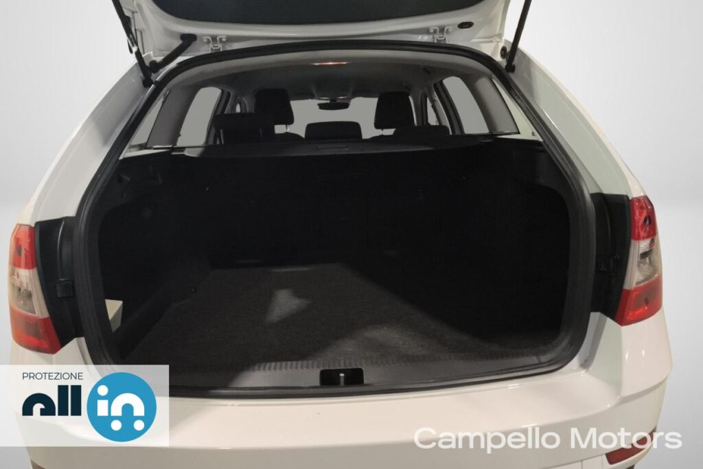 SKODA Octavia Wagon 1.5 G-Tec 130cv Executive DSG Usato Padova