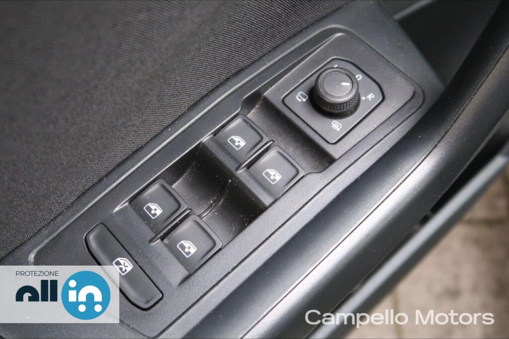 VOLKSWAGEN T-Roc 2.0 TDI 150cv Life DSG Usato Mestre