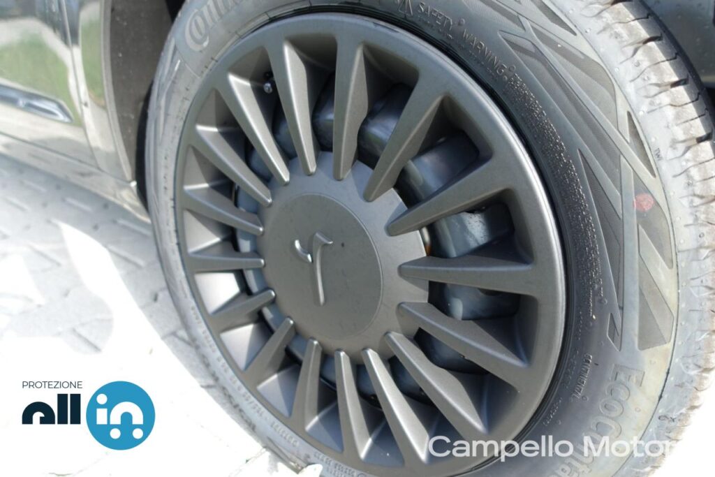 LANCIA Ypsilon 1.0 70cv Hybrid S&S Silver MY23 Usato Mestre