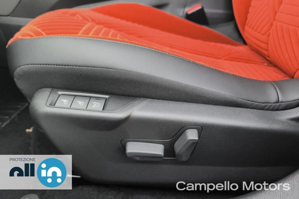 LANCIA Ypsilon 1.2 100cv Ibrida LX Km 0