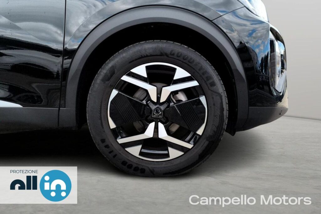 PEUGEOT 2008 1.2 puretech s&s 100cv Allure  Usato Mestre