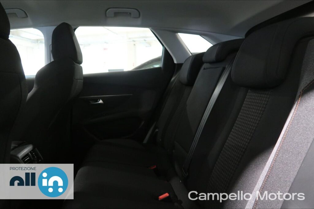 PEUGEOT 3008 1.2 puretech t 130cv Active Usato Padova