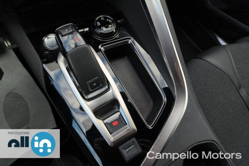 PEUGEOT 3008 1.2 puretech T 130cv EAT8 GT Line Usato Mestre