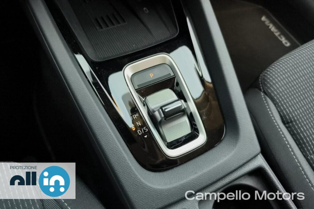 SKODA Octavia Wagon 2.0 TDI 150cv Executive DSG Usato Mestre Terraglio
