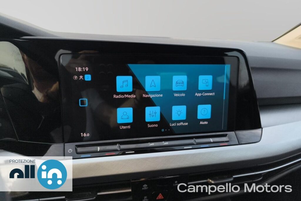 VOLKSWAGEN Golf 2.0 TDI 115cv Life Usato Mirano