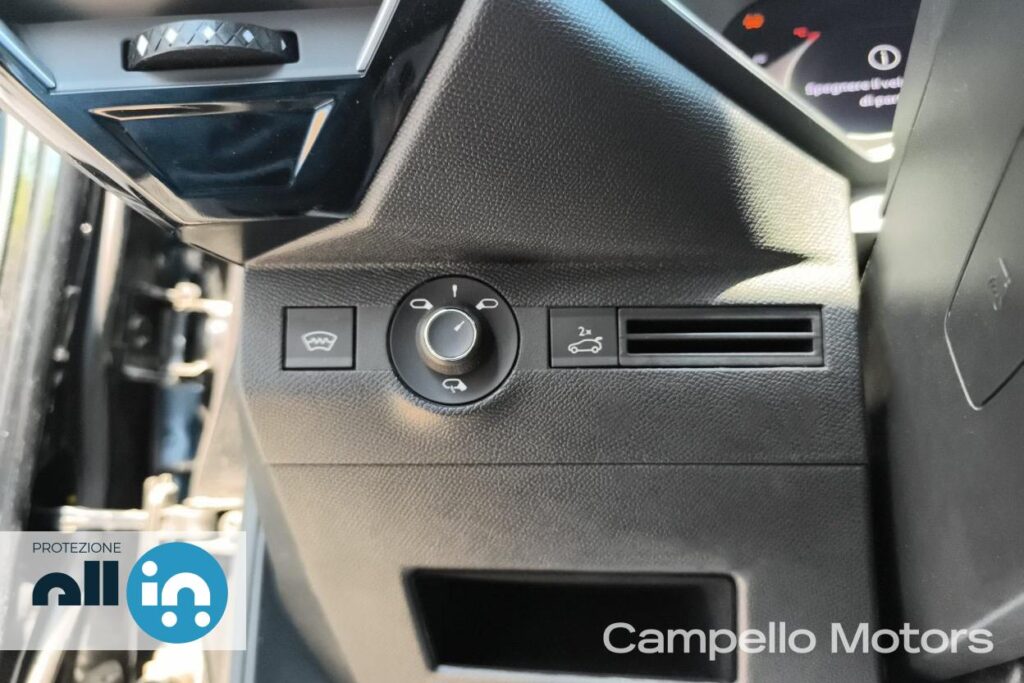 DS DS 7 1.5 bluehdi 130cv Esprit de Voyage auto Usato Mestre