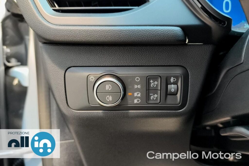FORD Kuga 2.0 ecoblue 120cv ST-Line 2wd auto Usato Mestre