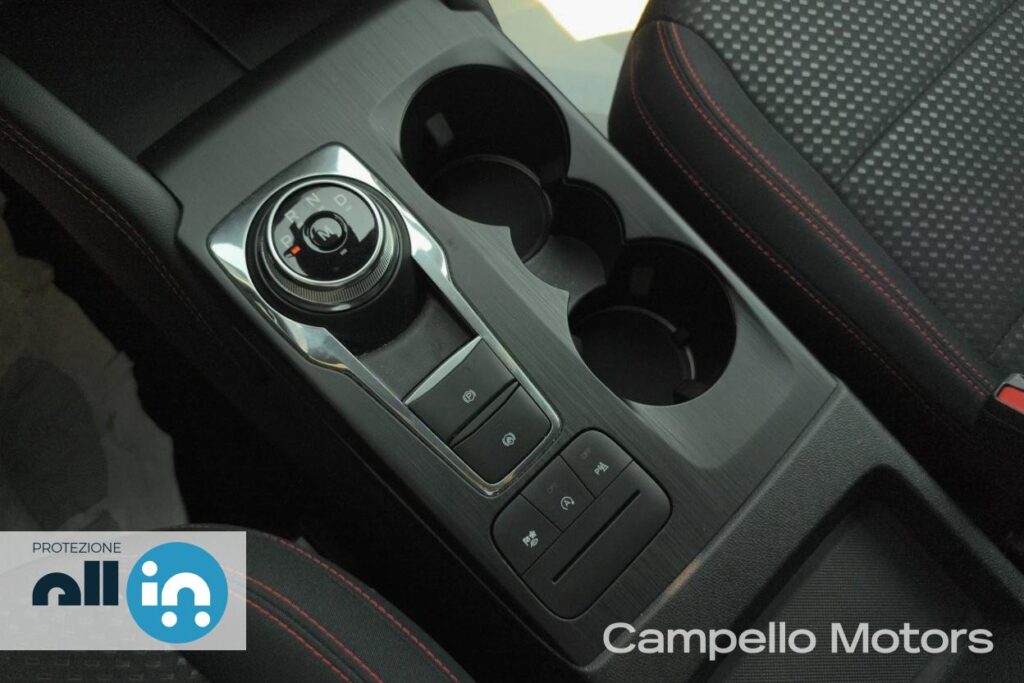 FORD Kuga 2.0 ecoblue 120cv ST-Line 2wd auto Usato Mestre