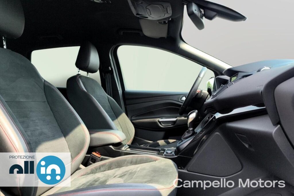 FORD Kuga 2.0 TDCi 150cv s&s ST-Line AWD powershift Usato Mestre