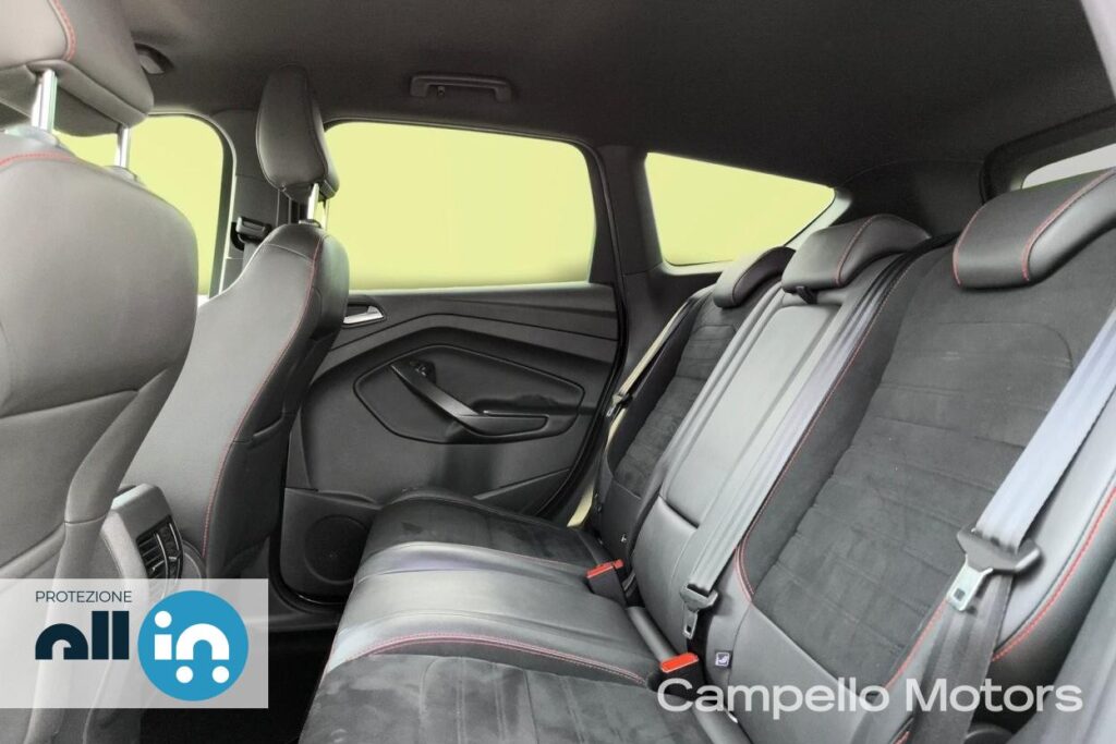 FORD Kuga 2.0 TDCi 150cv s&s ST-Line AWD powershift Usato Mestre