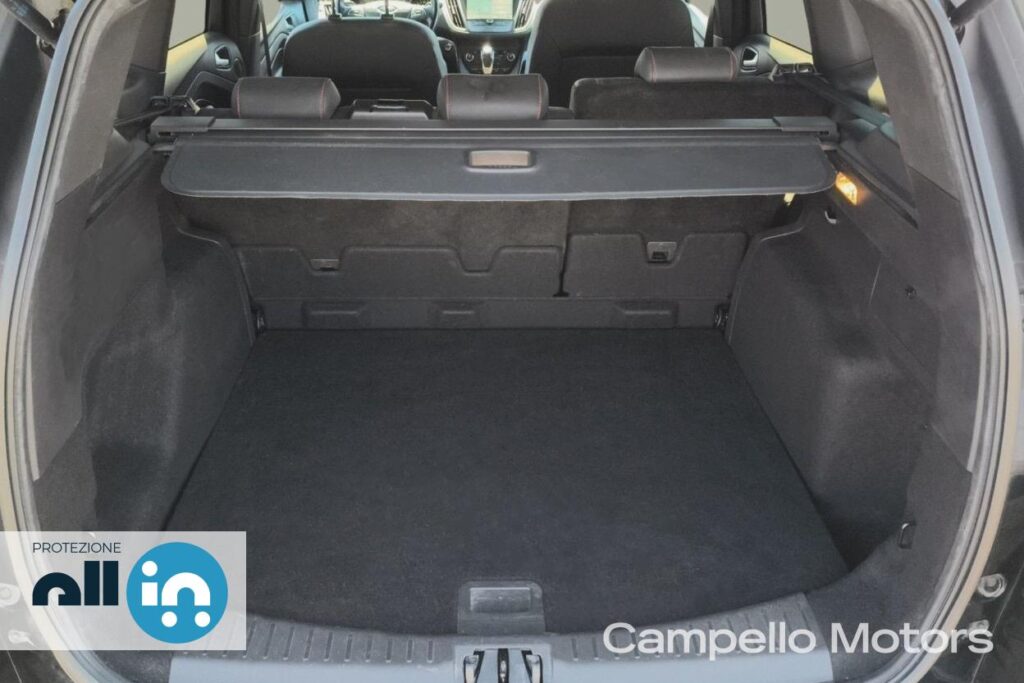 FORD Kuga 2.0 tdci s&s 2wd 120cv ST-Line powershift Usato Mestre Terraglio