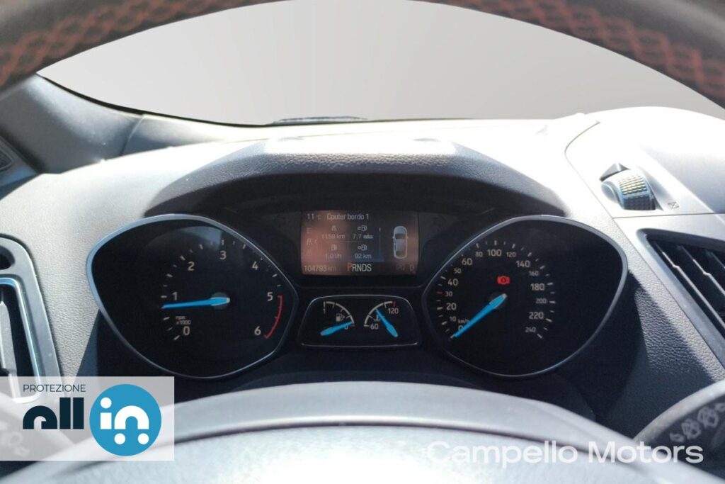 FORD Kuga 2.0 tdci s&s 2wd 120cv ST-Line powershift Usato Mestre Terraglio