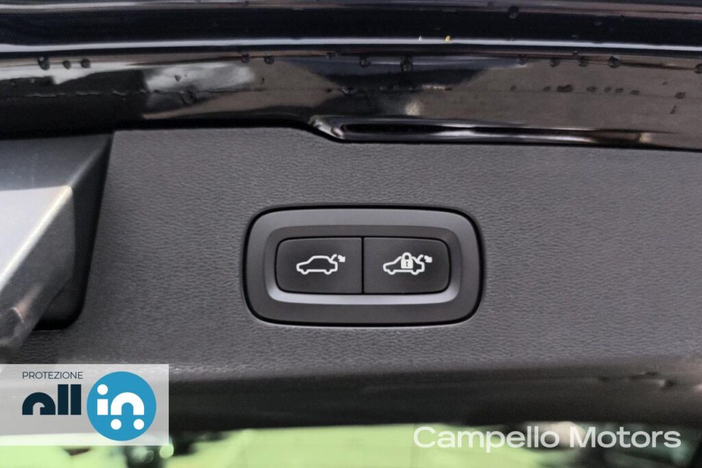 VOLVO V60 T6 Recharge AWD Plug-in Hybrid Inscription Usato Padova