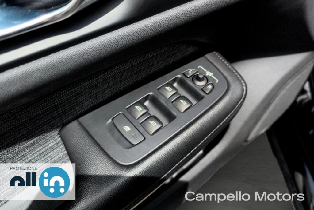 VOLVO V60 T6 Recharge AWD Plug-in Hybrid Inscription Usato Padova