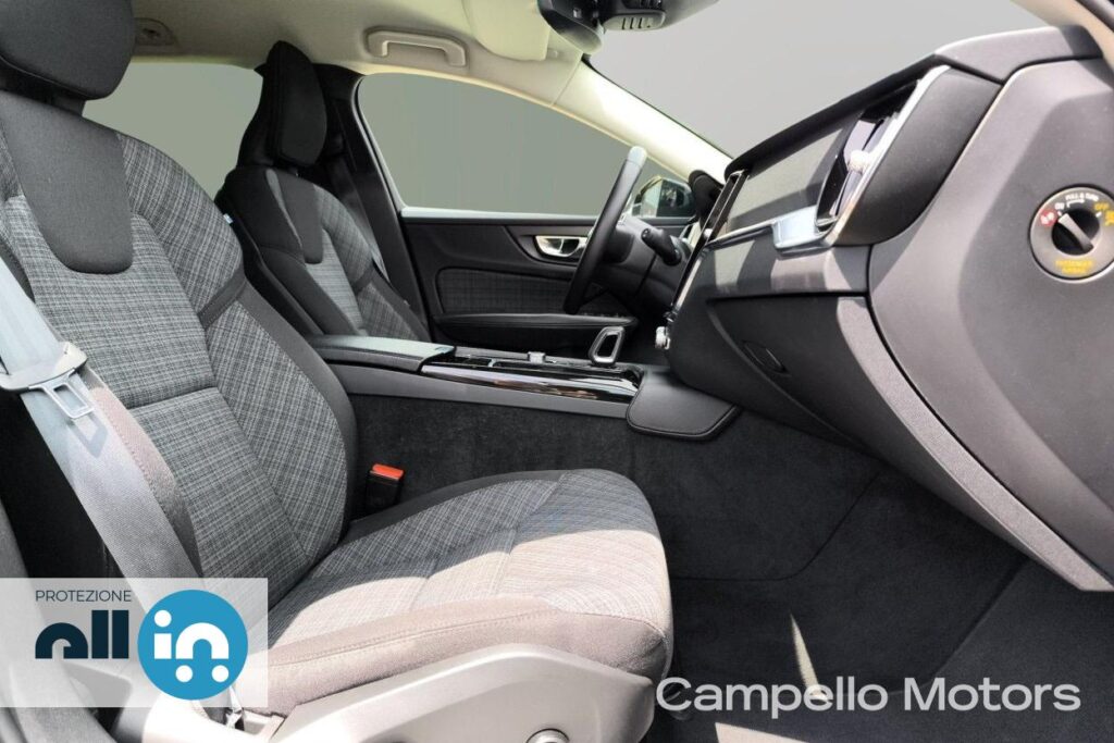 VOLVO V60 T6 Recharge AWD Plug-in Hybrid Inscription Usato Padova