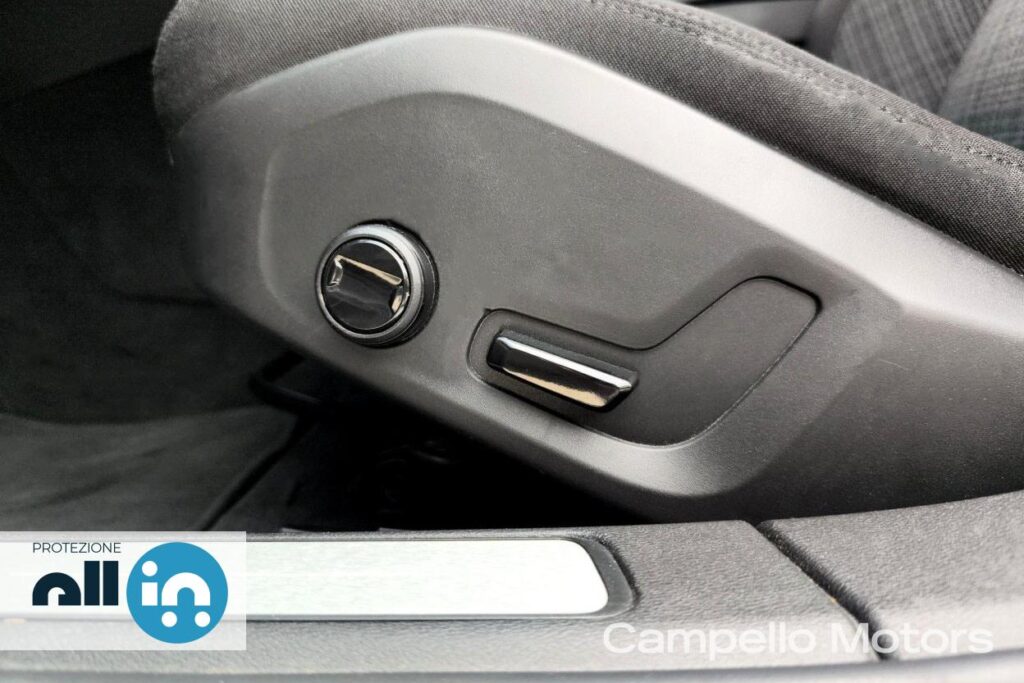 VOLVO V60 T6 Recharge AWD Plug-in Hybrid Inscription Usato Padova