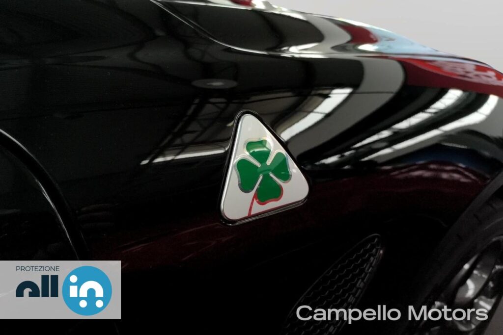 ALFA ROMEO Giulia Quadrifoglio 2.9 V6 Bi-Turbo 520cv My24  Km 0 Mestre Terraglio