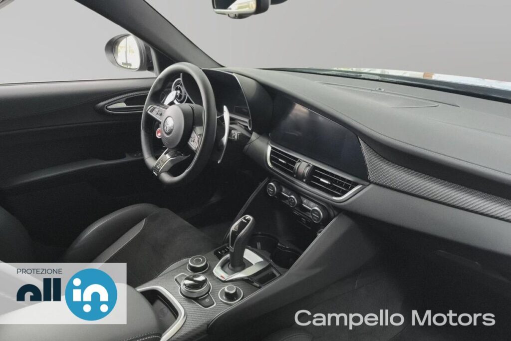 ALFA ROMEO Giulia Quadrifoglio 2.9 V6 Bi-Turbo 520cv My24  Km 0 Mestre Terraglio