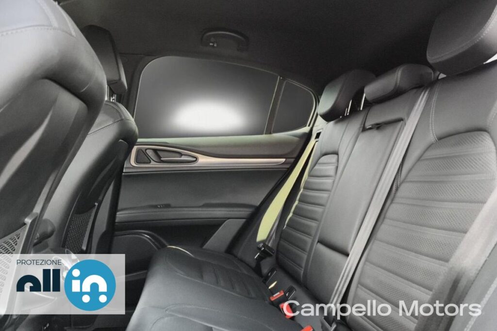 ALFA ROMEO Stelvio 2.2 Turbo Diesel 210cv AT8 Q4 Veloce MY24 Usato