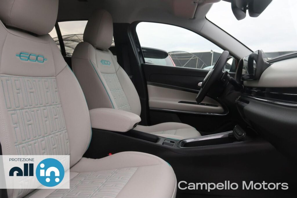 FIAT 600 1.2 Hybrid 136cv La Prima Km 0