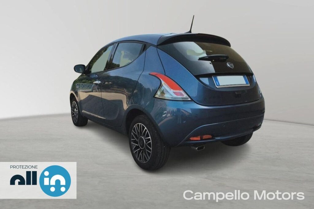 LANCIA Ypsilon 1.0 70cv Hybrid S&S Platino Usato