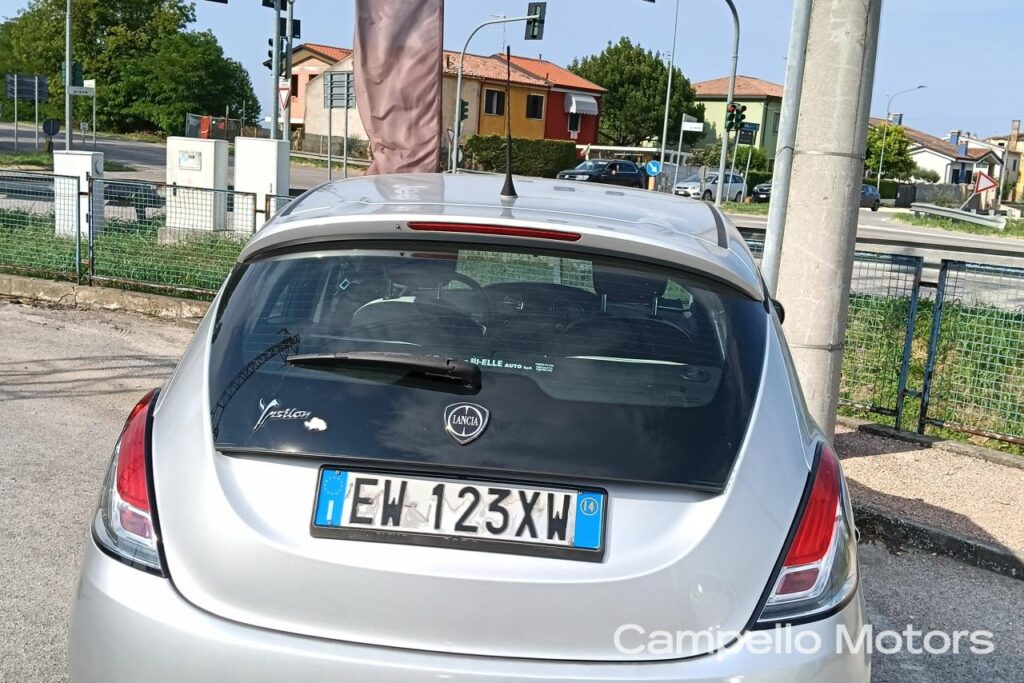 LANCIA Ypsilon 1.2 69cv Elefantino 5p Usato
