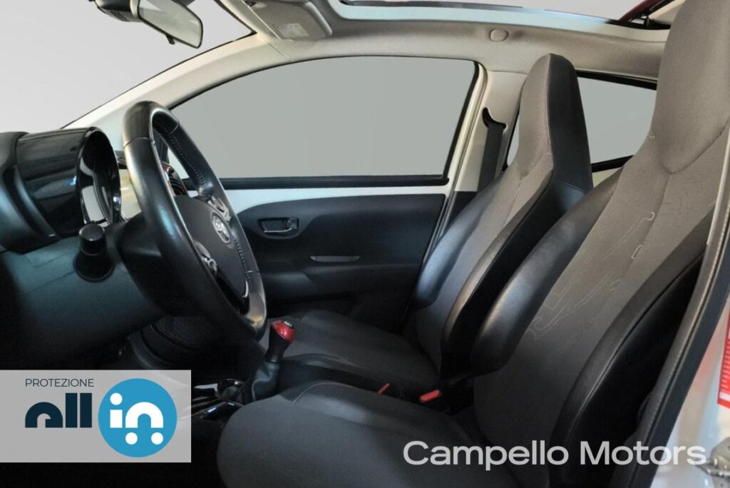 TOYOTA Aygo 1.0 5p x-wave Usato