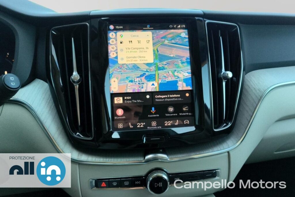 VOLVO XC60 2.0 b4 Plus Bright AWD auto Usato