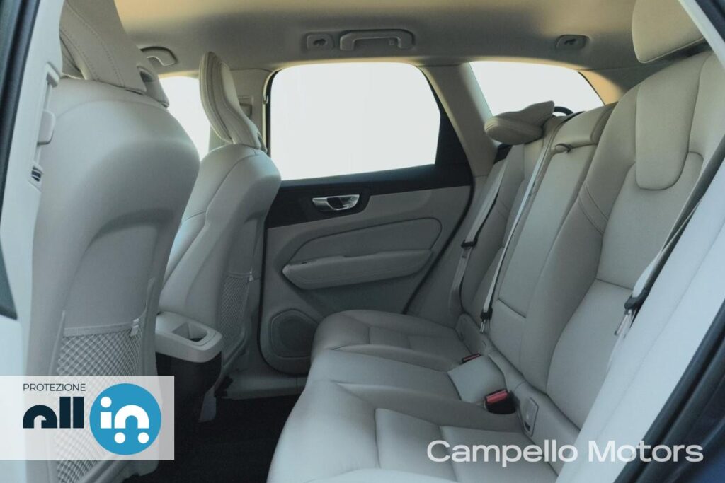 VOLVO XC60 2.0 b4 Plus Bright AWD auto Usato