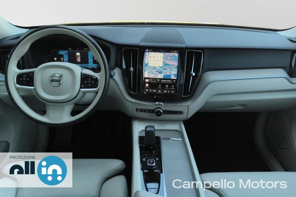 VOLVO XC60 2.0 b4 Plus Bright AWD auto Usato