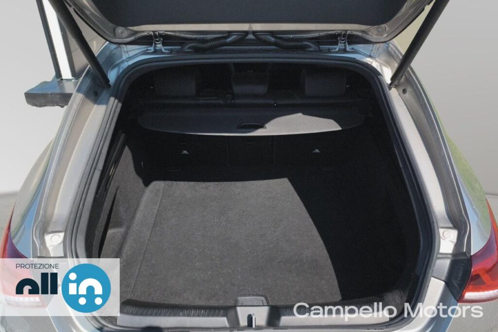 MERCEDES-BENZ CLA 220 d Shooting Brake Sport auto Usato Mestre Terraglio