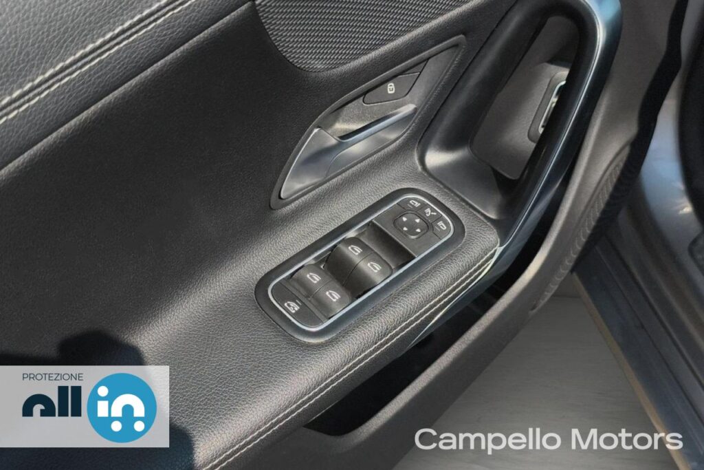 MERCEDES-BENZ CLA 220 d Shooting Brake Sport auto Usato Mestre Terraglio
