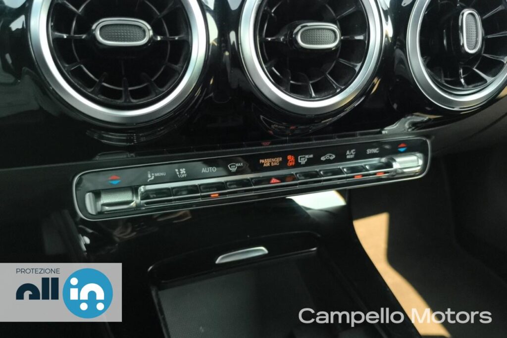 MERCEDES-BENZ CLA 220 d Shooting Brake Sport auto Usato Mestre Terraglio