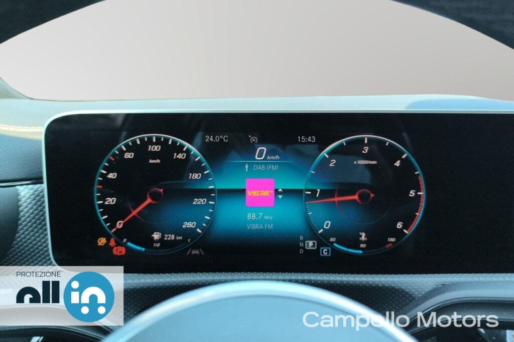 MERCEDES-BENZ CLA 220 d Shooting Brake Sport auto Usato Mestre Terraglio