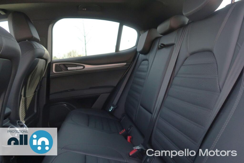 ALFA ROMEO Stelvio 2.2 Turbo Diesel 210cv AT8 Q4 Veloce Km 0 Padova