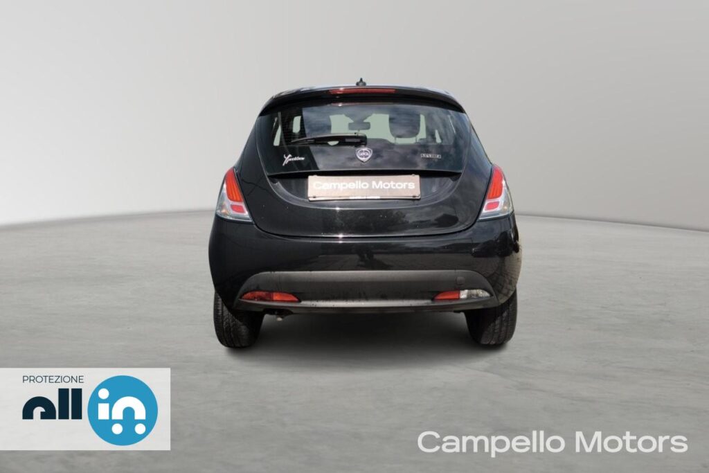 LANCIA Ypsilon 1.0 70cv Hybrid Silver Usato Mestre