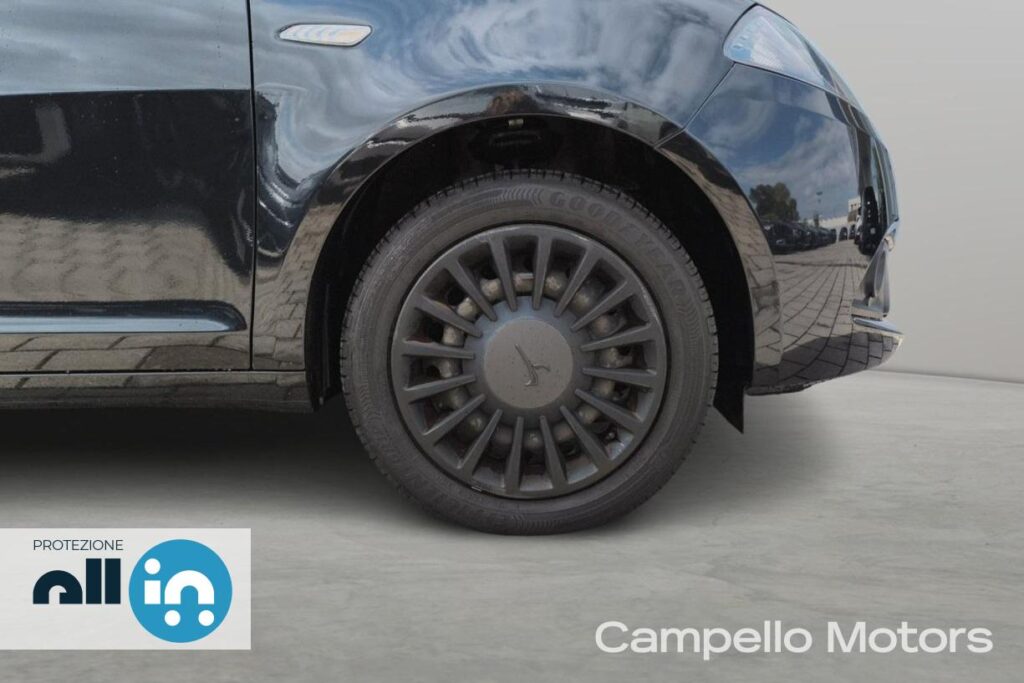 LANCIA Ypsilon 1.0 70cv Hybrid Silver Usato Mestre