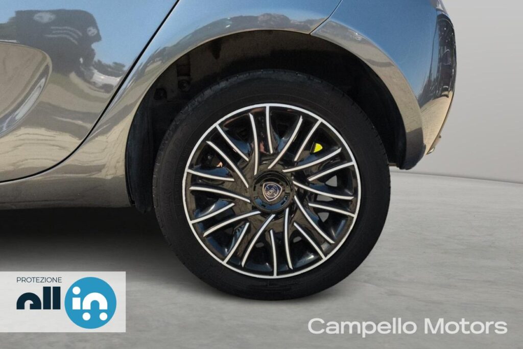 LANCIA Ypsilon 1.0 70cv Hybrid S&S Silver Usato Mirano