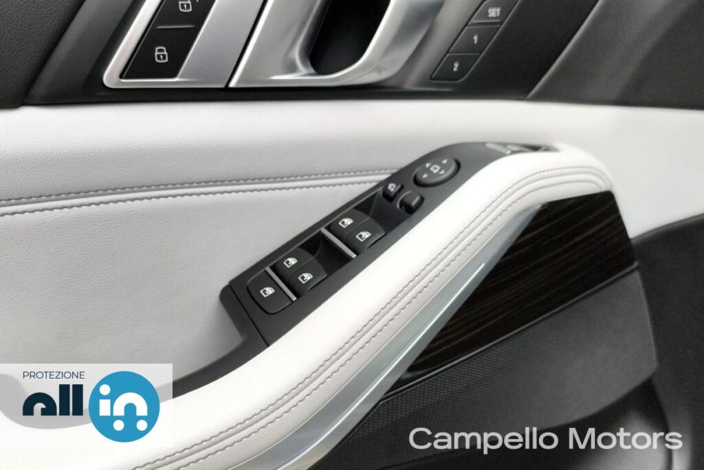 BMW X5 xdrive30d MSport auto Usato