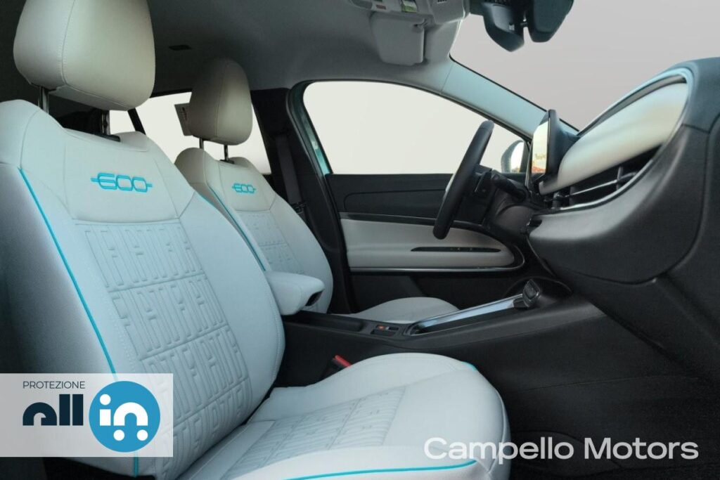 FIAT 600 1.2 Hybrid 100cv La Prima MY25 Km 0