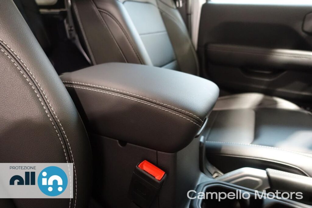 JEEP Wrangler PHEV Unlimited 2.0 4XE 380cv At8 Sahara Usato