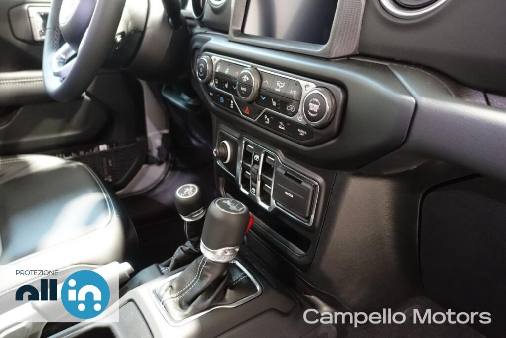 JEEP Wrangler PHEV Unlimited 2.0 4XE 380cv At8 Sahara Usato