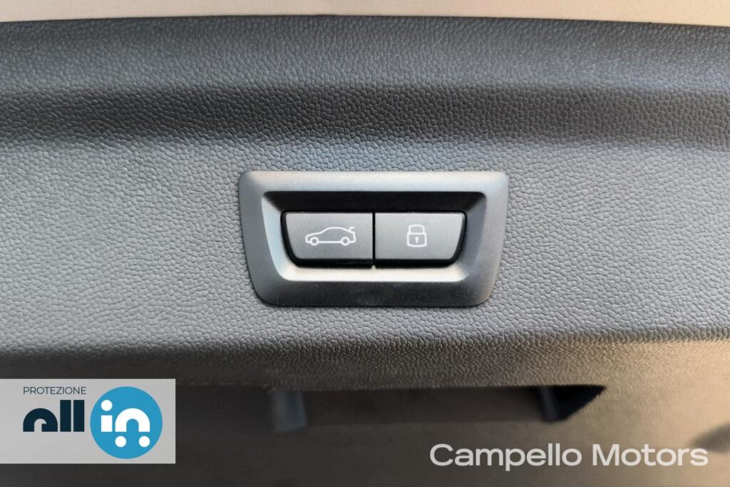 MINI Mini Countryman 1.5 Cooper SE Essential all4 auto Usato