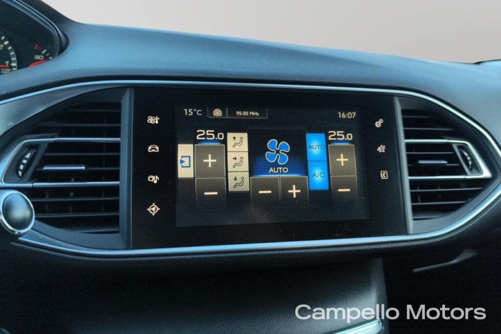 PEUGEOT 308 1.2 puretech t s&s 110cv 5p Active  Usato Mestre Terraglio