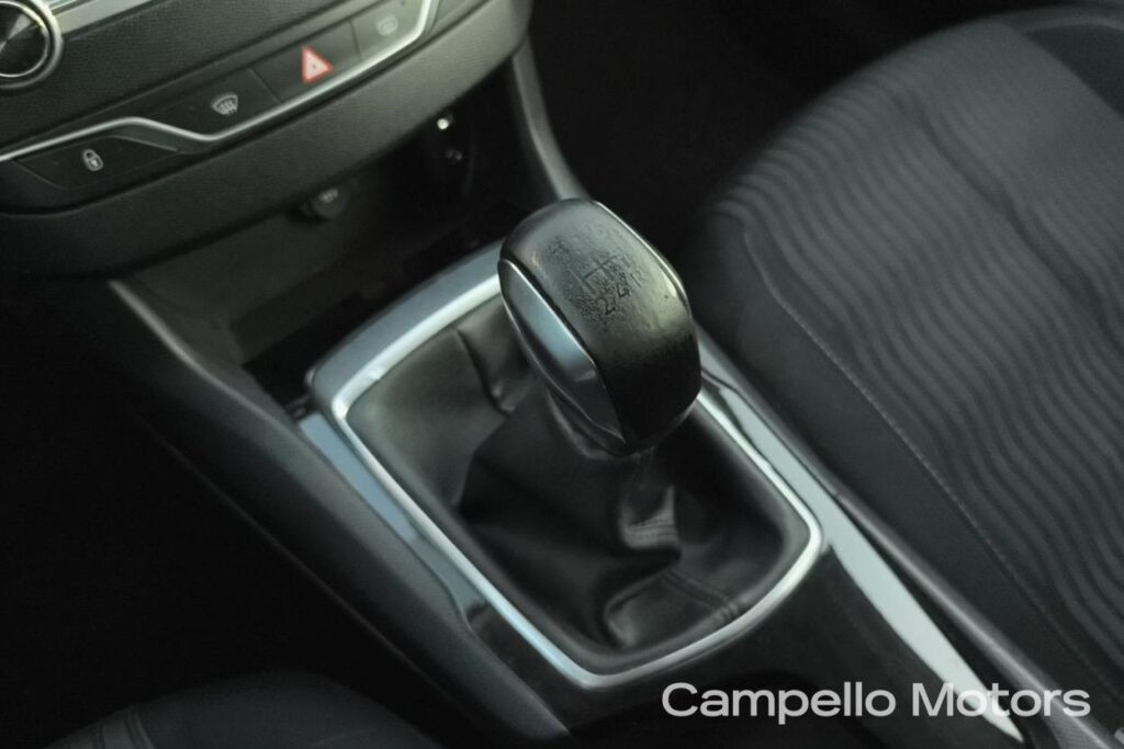 PEUGEOT 308 1.2 puretech t s&s 110cv 5p Active  Usato Mestre Terraglio