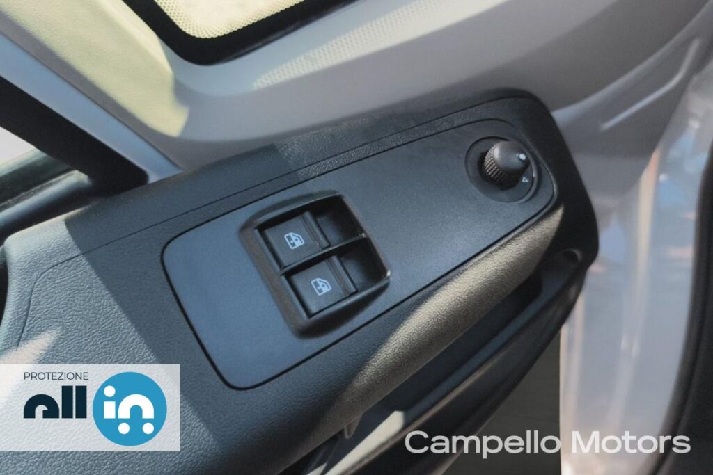 PEUGEOT Boxer 35 2.2 BlueHDi 140 S&S PLM Cassonato Usato Mestre Terraglio