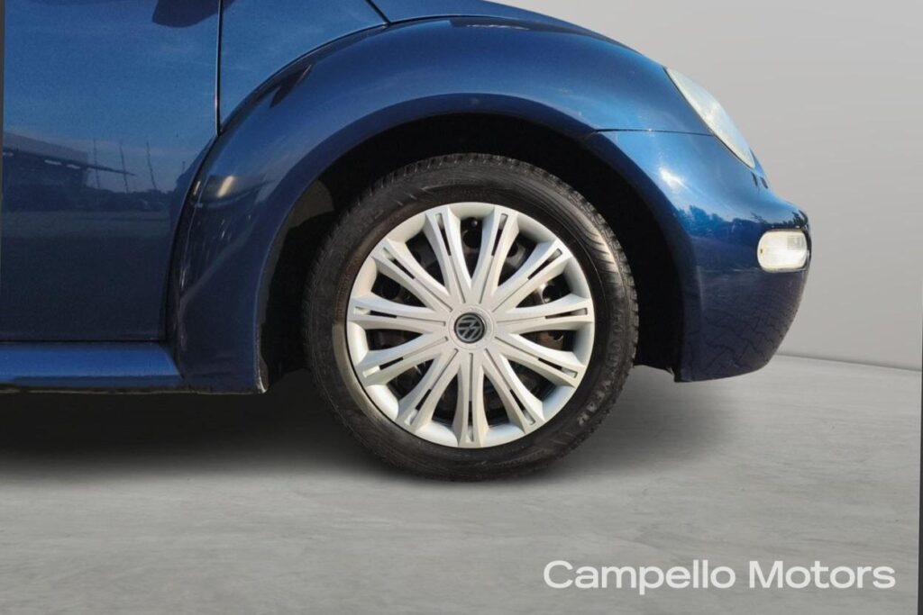 VOLKSWAGEN New Beetle 1.6 Cabrio Usato Mestre Terraglio