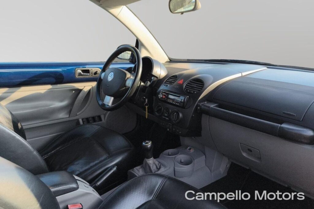 VOLKSWAGEN New Beetle 1.6 Cabrio Usato Mestre Terraglio