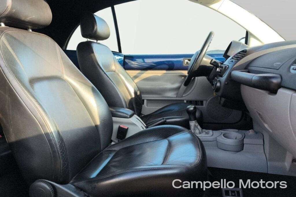 VOLKSWAGEN New Beetle 1.6 Cabrio Usato Mestre Terraglio